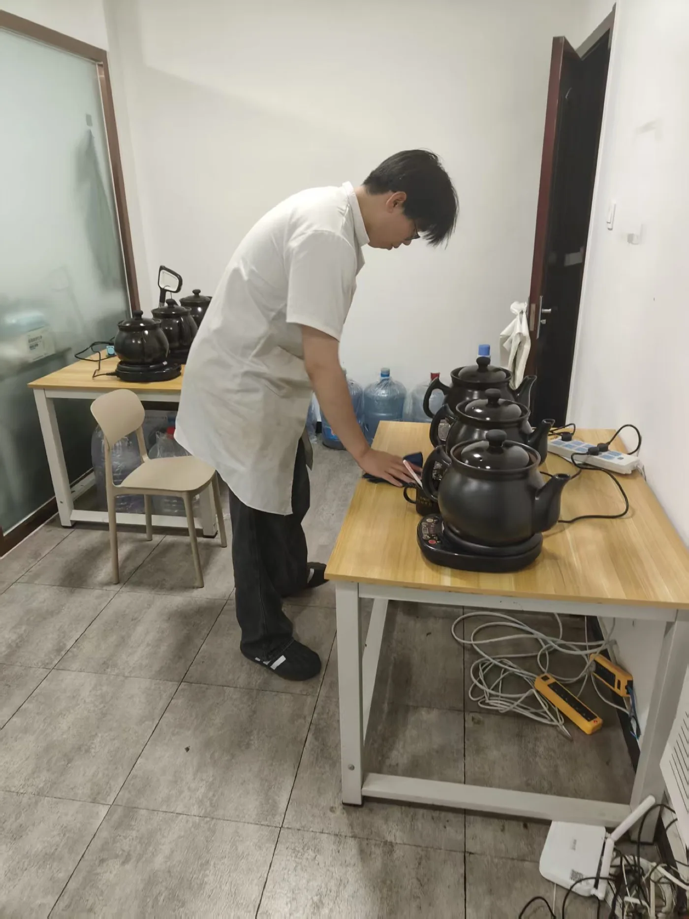 煎药前先核对什么：浸泡、用水和时间以当次处方说明为准